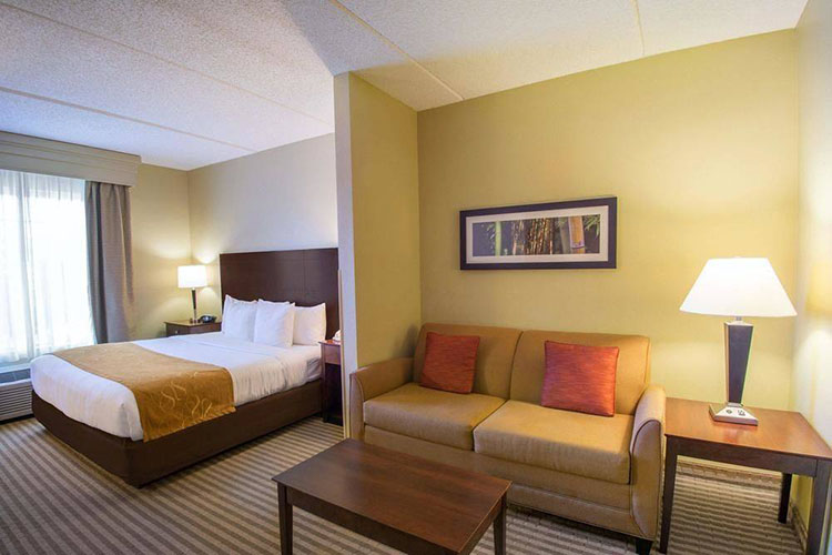 Comfort Suites Near Universal Orlando Resort