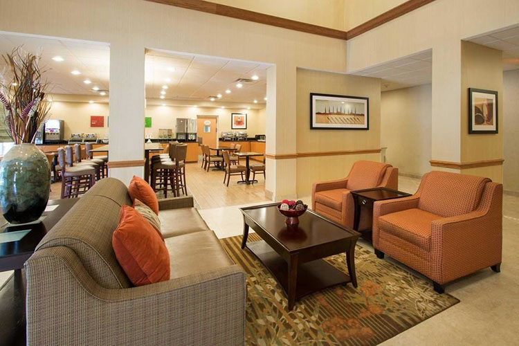 Comfort Suites Near Universal Orlando Resort