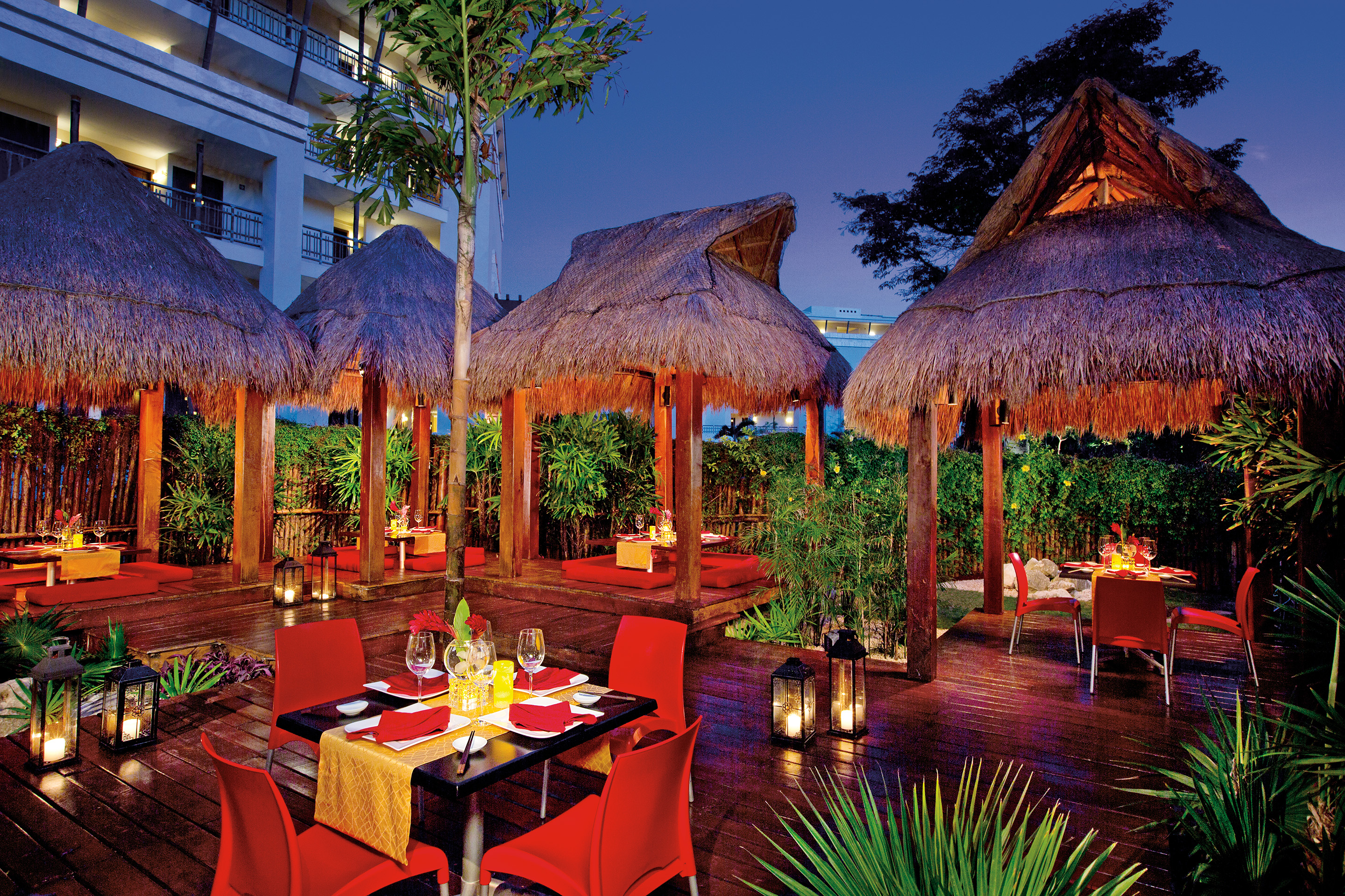 Fantasy Riviera Cancun Resort & Spa