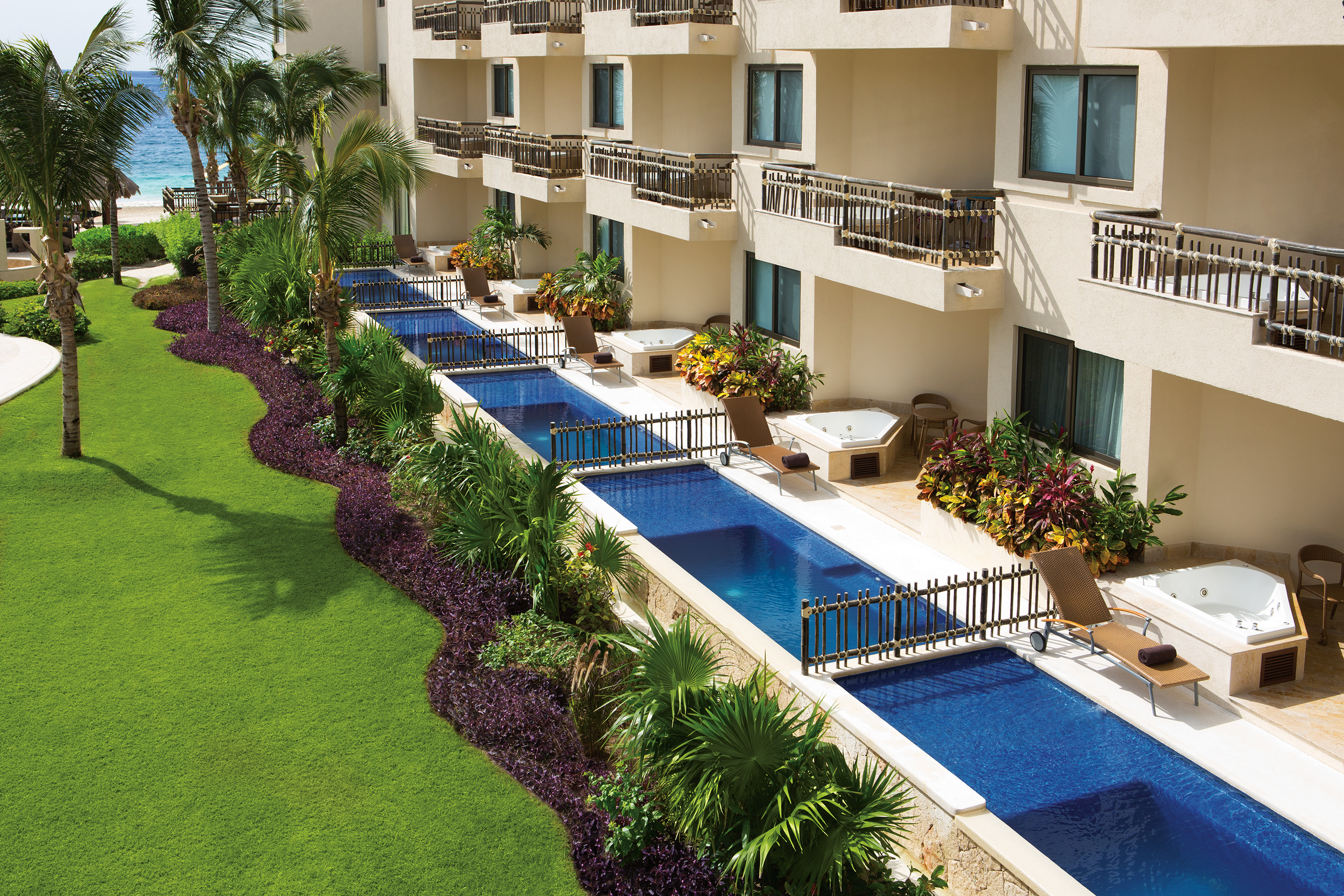 Fantasy Riviera Cancun Resort & Spa