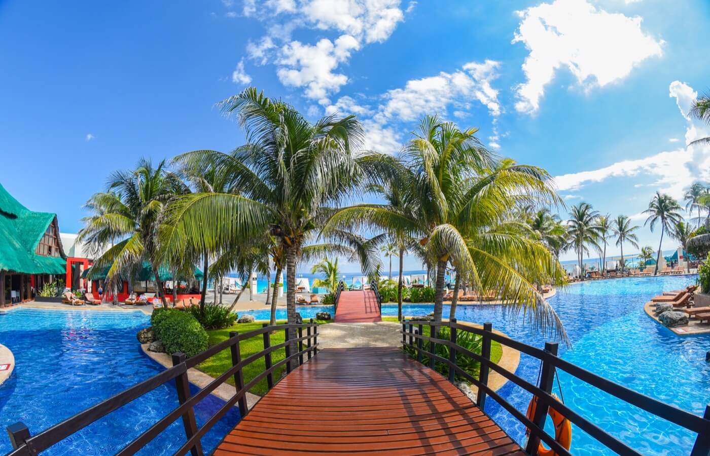 Oasis Cancún Lite