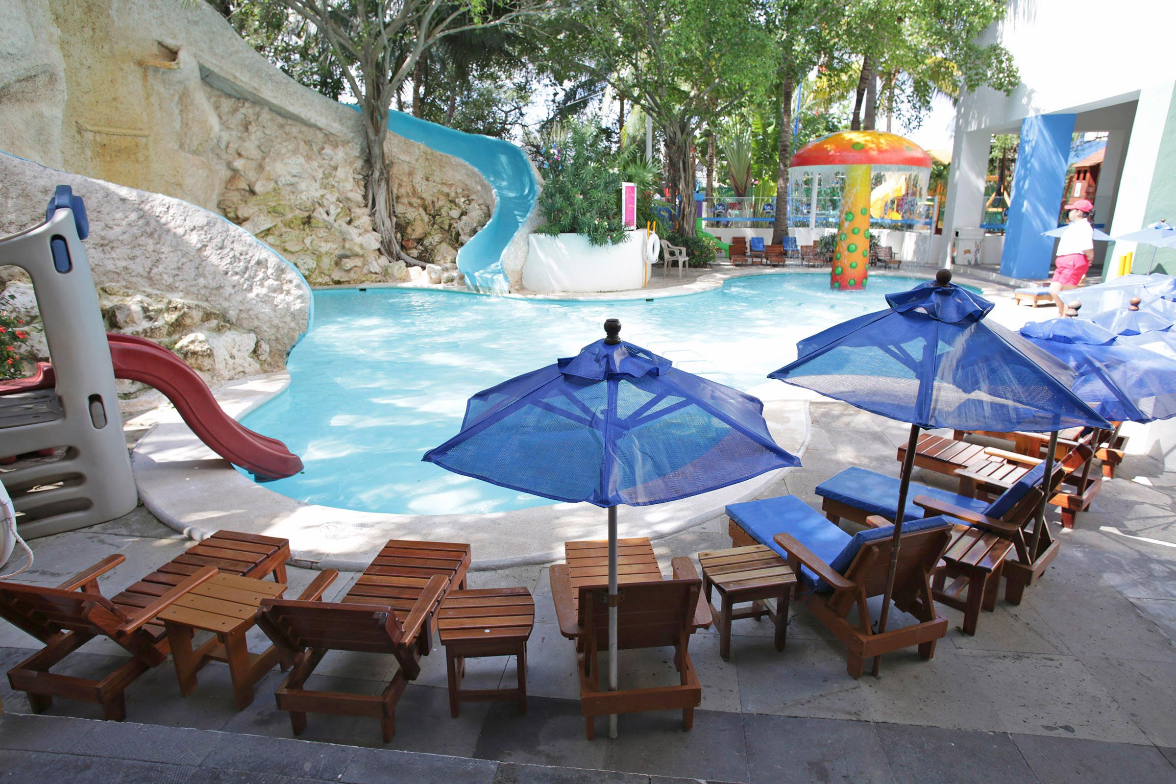 Oasis Palm Resort
