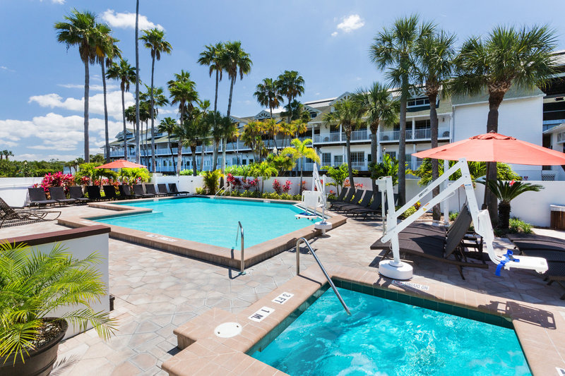 Holiday Inn and Suites Clearwater Beach S-Harbourside