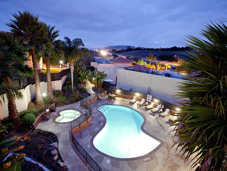 Holiday Inn Express Grover Beach - Pismo Beach