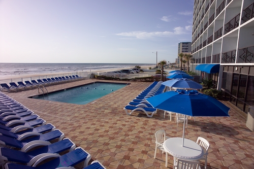 Tropical Winds Oceanfront Hotel